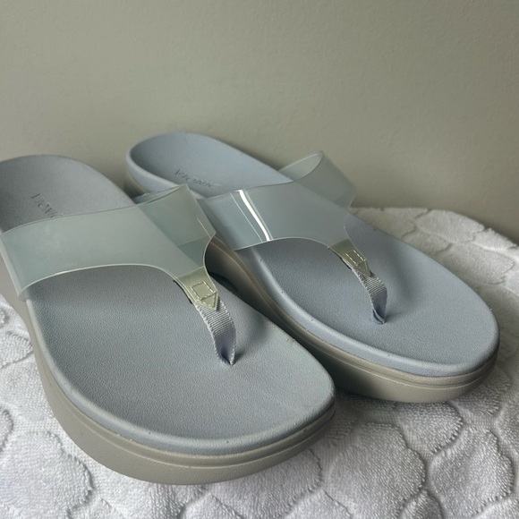 Vionic Luminous Women's Thong Post Wedge Sandal Flip Flops Size 9 Baby Blue - Picture 3 of 9